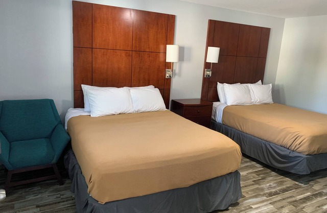 Newly remodeled 14-room hotel in charming St. Mary's .