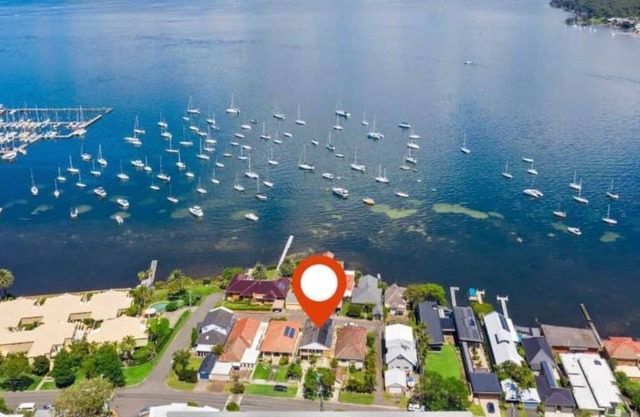 Newly renovated 2 Bedrooms house with water views.