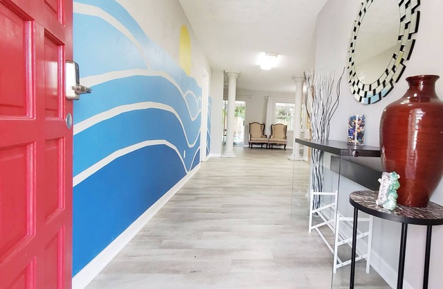 Newly Updated 3Beds 3Baths Plus Fun Backyard