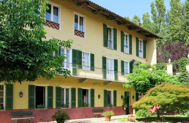 Nice apartment for 6 guests with WIFI, TV, balcony and pets allowed