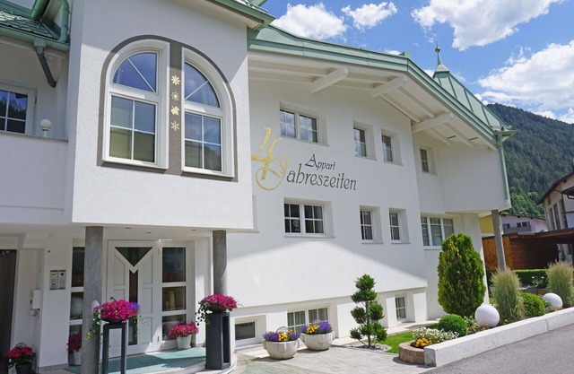 Nice apartment for 4 people with WIFI, TV and patio