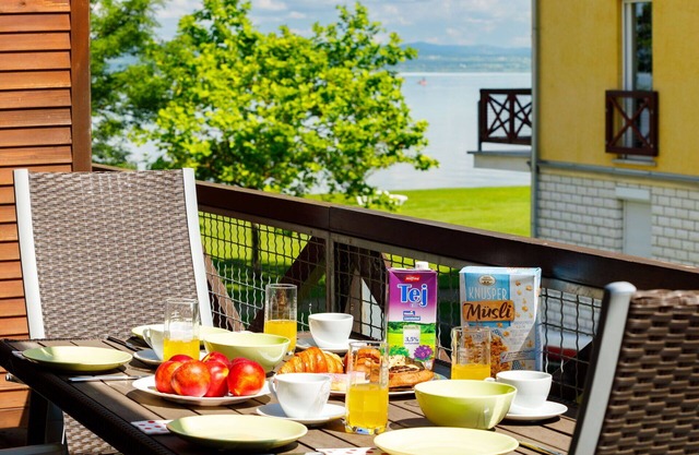 Nice apartment for 5 people with A/C, WIFI, TV and balcony