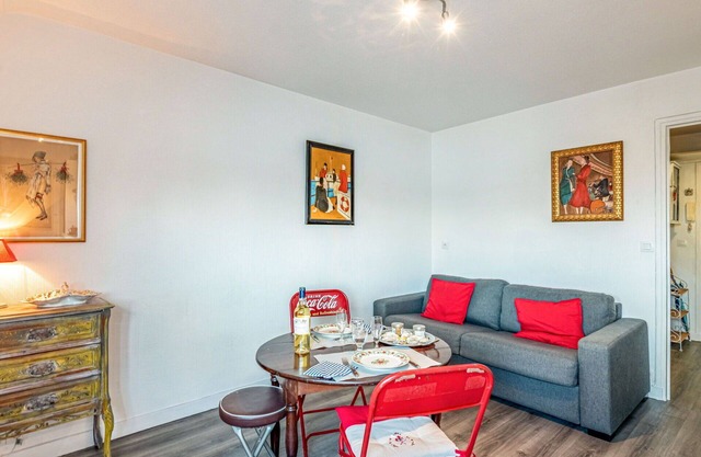 Nice apartment for 2 guests with WIFI, TV and pets allowed