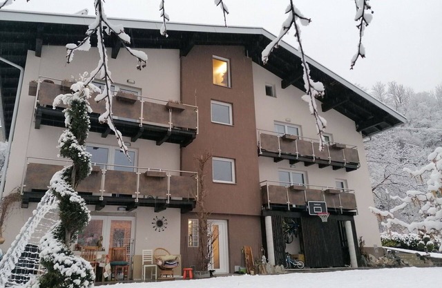 Nice apartment for 4 guests with WIFI, TV and balcony