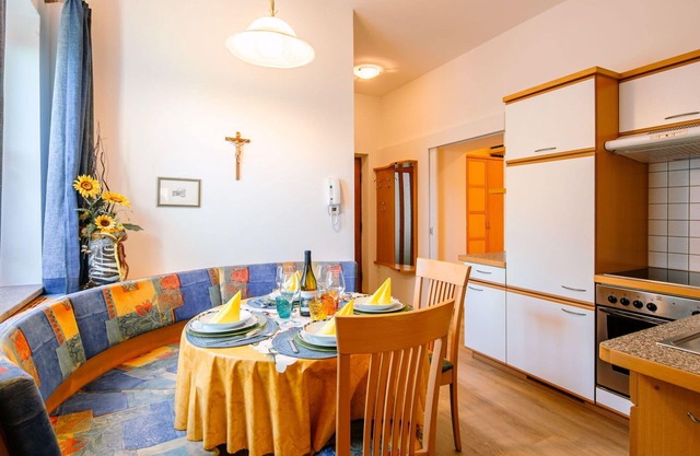 Nice apartment for 5 guests with pool, WIFI, TV and patio
