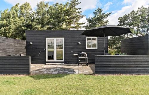 Nice Apartment In Væggerløse With Wifi