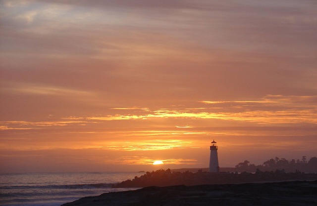 Nice , clean, quiet Cottage close to everything!