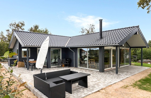 Nice home in Knebel with house sea view