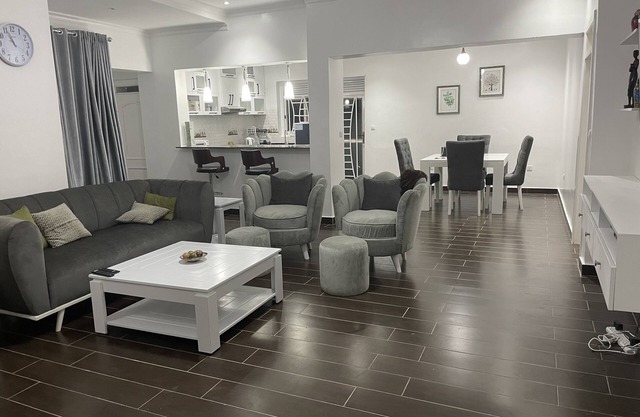 Nicely furnished 3 bedroom bungalow with a garden