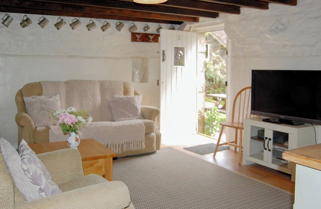 Nightingale Cottage - UKC1570