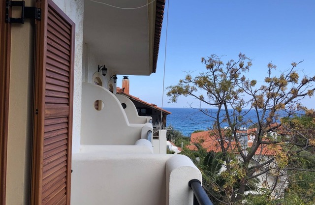 Nikos Apartments A7 - One Bedroom Apartment, Sleeps 3