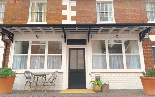 No48 - Luxe Edwardian Shop Conversion in Pewsey