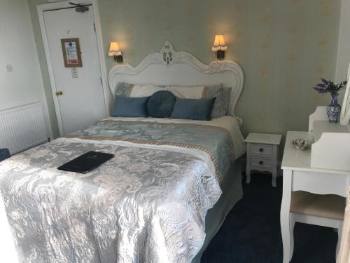 Norman Guest House with Free Parking