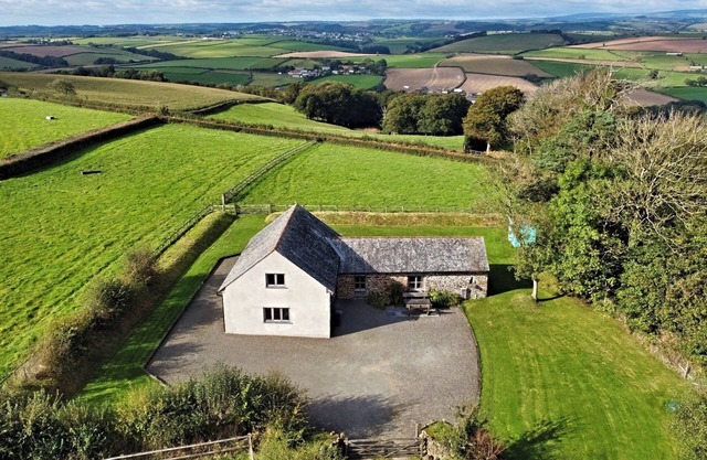 North Devon Countryside Escape. Dog friendly with views, large garden & paddock.