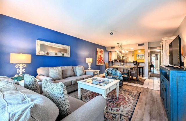 Now booking for Winter! December-February $2100 per month! Message for discounts