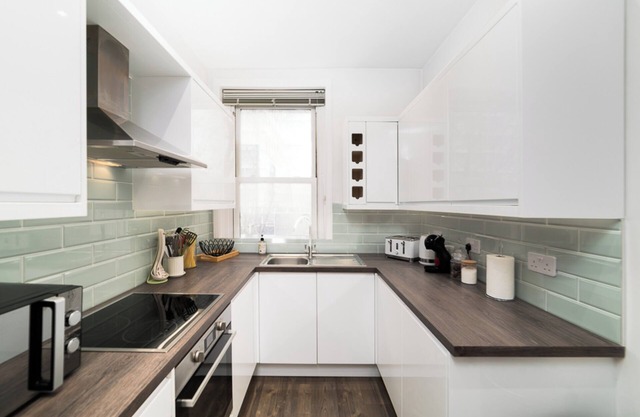 nStylish Apartment Close to Fulham Palace