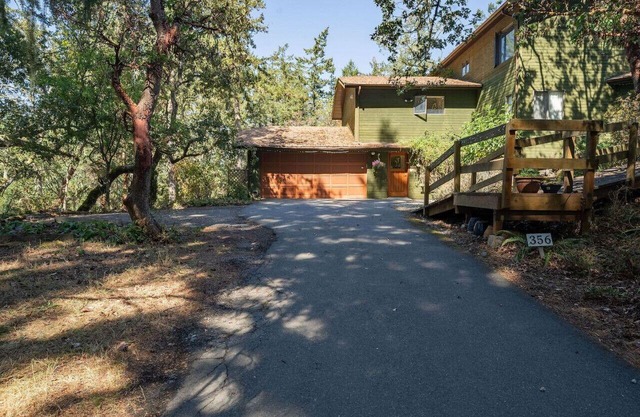 Oak Tree Hideaway Victoria