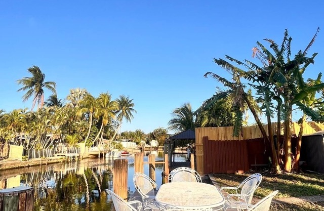 Ocean Front Suit Independent entrance 8 minutes from the Beach