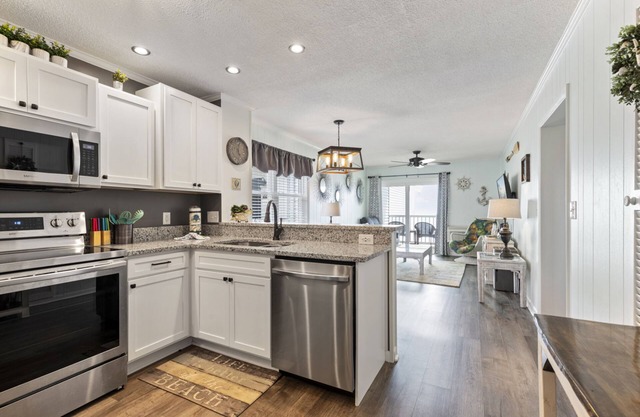 Ocean Pier Beach-view Condos