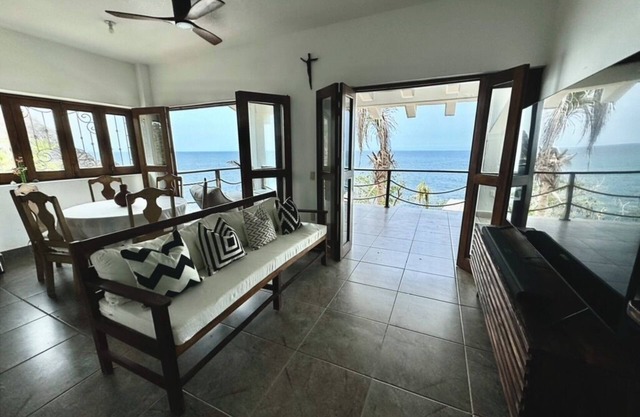 Oceanfront Oasis - Villa Margarita - Entire Villa