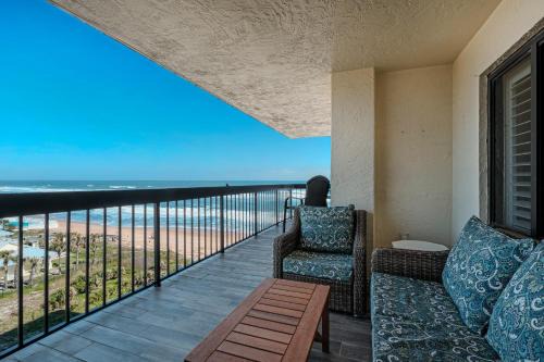 Oceanfront with great beach views from all rooms & balcony, heated pool, and garage