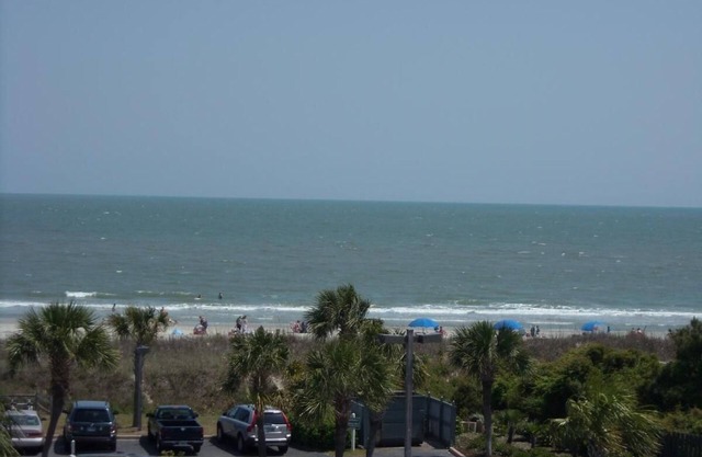 OCT 5-8&17-:OCEANVIEW 50yd to beach, 3RD FL/Southbalcony LG Shower 2POOLS