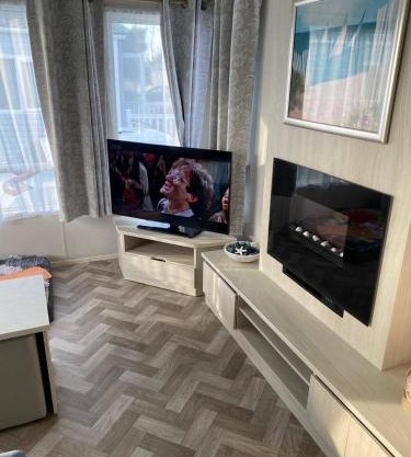 Olivia Caravan Sleeps 6 with Wi-Fi