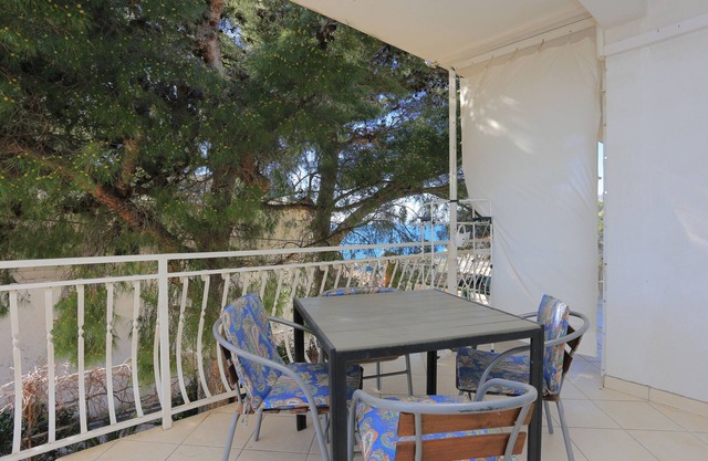 One bedroom apartment with terrace and sea view Balića Rat, Omiš (A-20494-b)