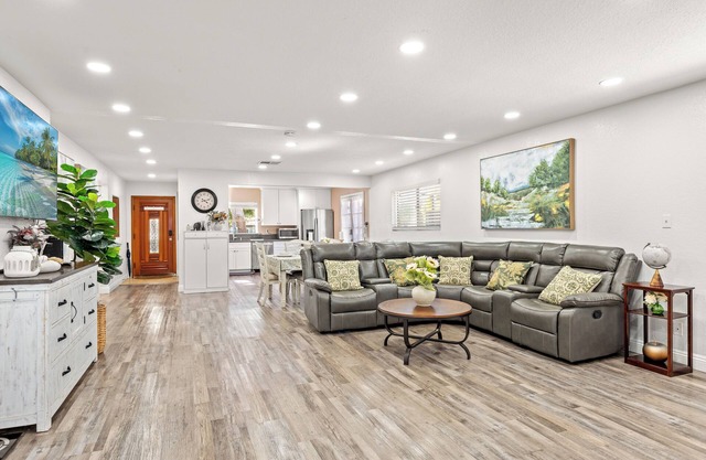 One-Floor Villa/5BR3BA/Downtown/Los Angeles/Disney/New/57、60 Highway/Supermarket