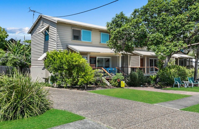 One of three townhouses overlooking Deadmans Beach and walking distance.