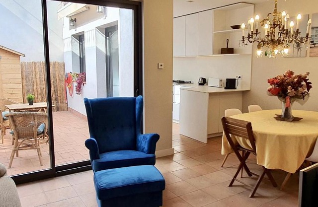 Opening Doors Vilassar. Family house Beach & Relax