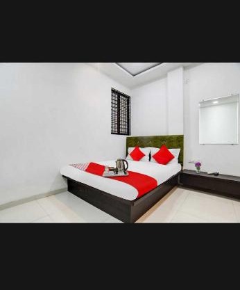 OYO Hotel Dream Sky Inn