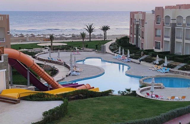 Oyster Bay Beach Resort - Luxury Serviced Condo