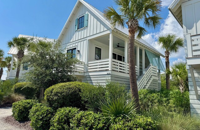 "Oystercatcher” (3039 Southerly Way) 2 person creekside bungalow at Kiawah River