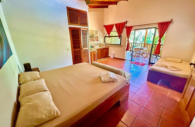 Pacifica Surf Studios