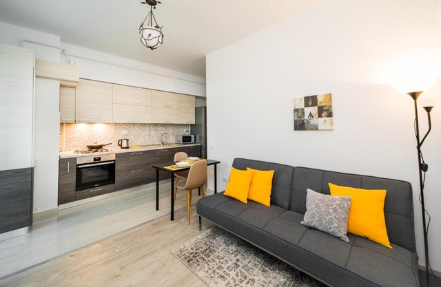 Panorama View Apartment 2km to Palas