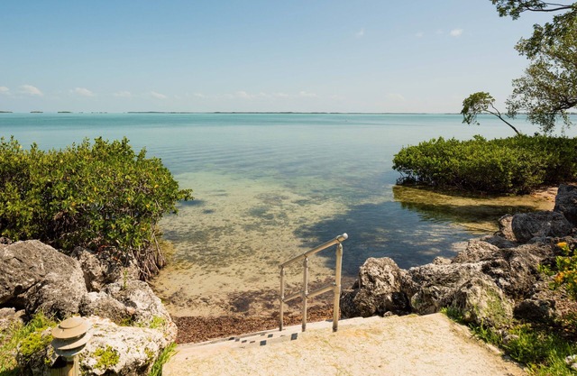 *Paradise Found* Key Largo Townhouse w/Private Boat Slip