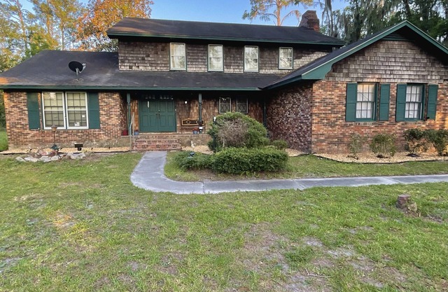 Paradise Pines - Family friendly retreat with Arcade Room!