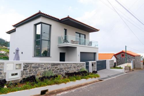 Paradise views - Pereira House