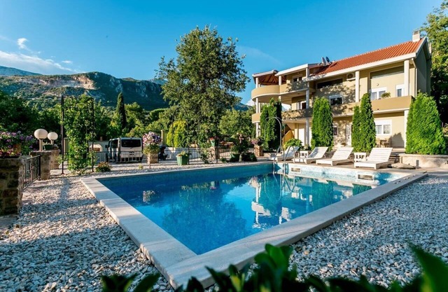 Paradise Villa Besha With Private Swimming Pool