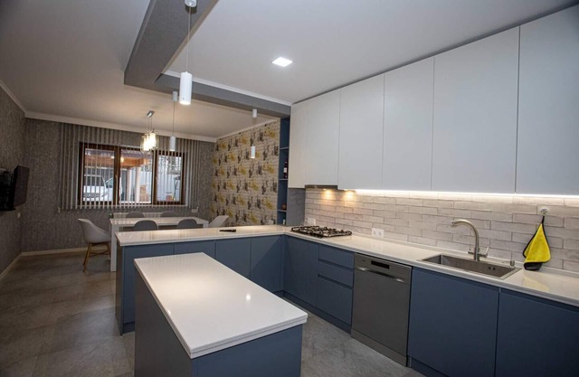 Park Hotel With Sauna, Swimming Pool, Barbeque, Tennis