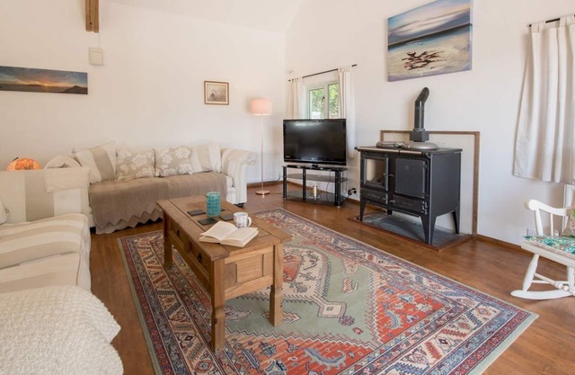 Pass the Keys | Stable Lodge near to Llys y fran Oakwood Bluestone