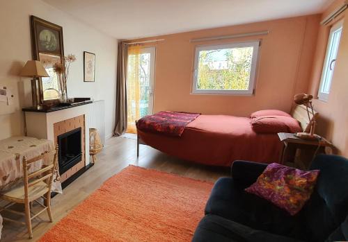 Peaceful green setting near to Paris Center