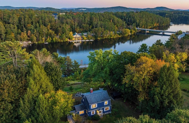 Peaceful Riverview Retreat - 1 mi to Dartmouth College - 4-bd -3ba