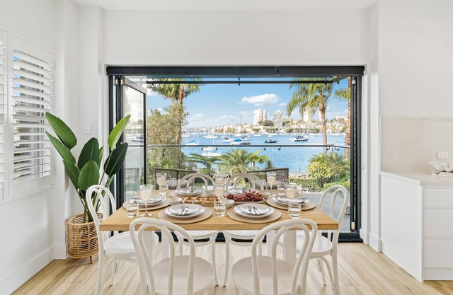 Peach Apartment at Palm View Collective