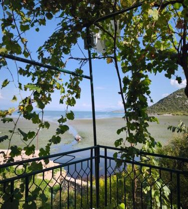 Pelican Bay House - Skadar Lake