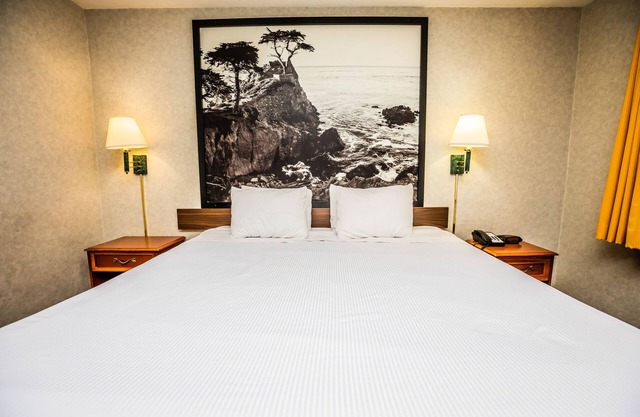 Pelican Inn Monterey