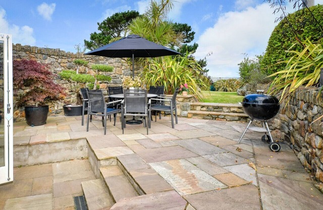 Pengarth Cottage - Four Bedroom House, Sleeps 7