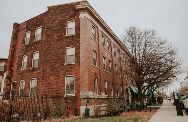 Perfect for Events | 3 Private Apts by Lucas Oil