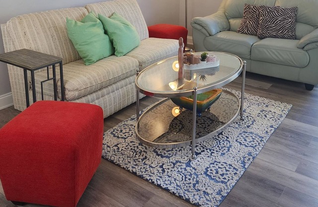 Perfect getway minutes away from the beach!